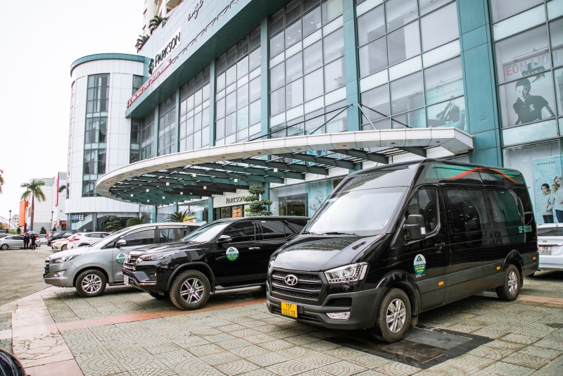 차량임대 렌터카 서비스에 대한 견적을 보내드립니다: 연간 - Toyota Innova
